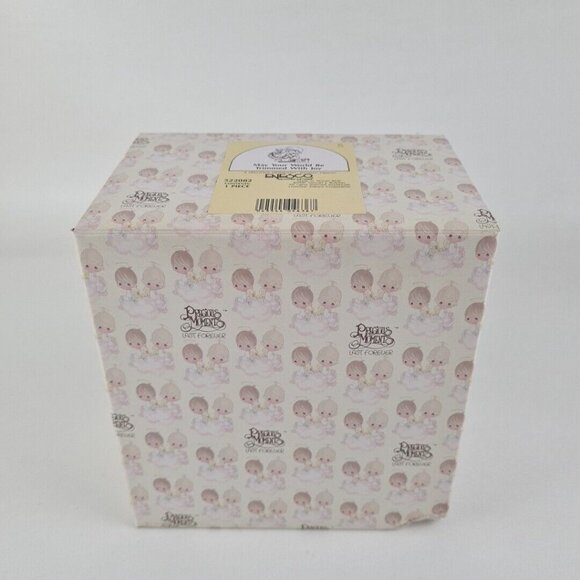 Precious Moments 522082 May Your World Be Trimmed With Joy Porcelain Figurine - Picture 6 of 7
